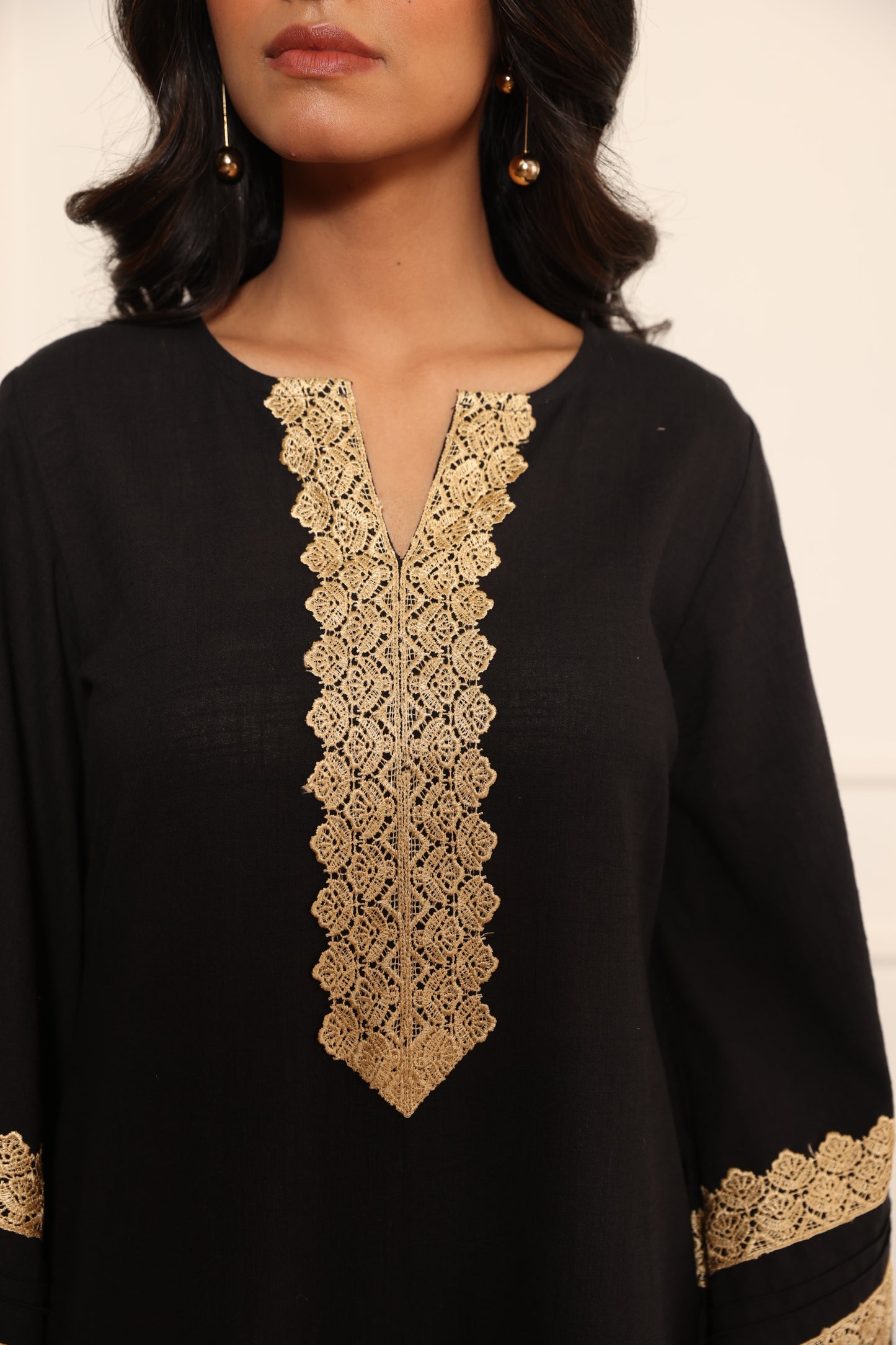 Leela – Schwarzes pakistanisches Anzug-Set