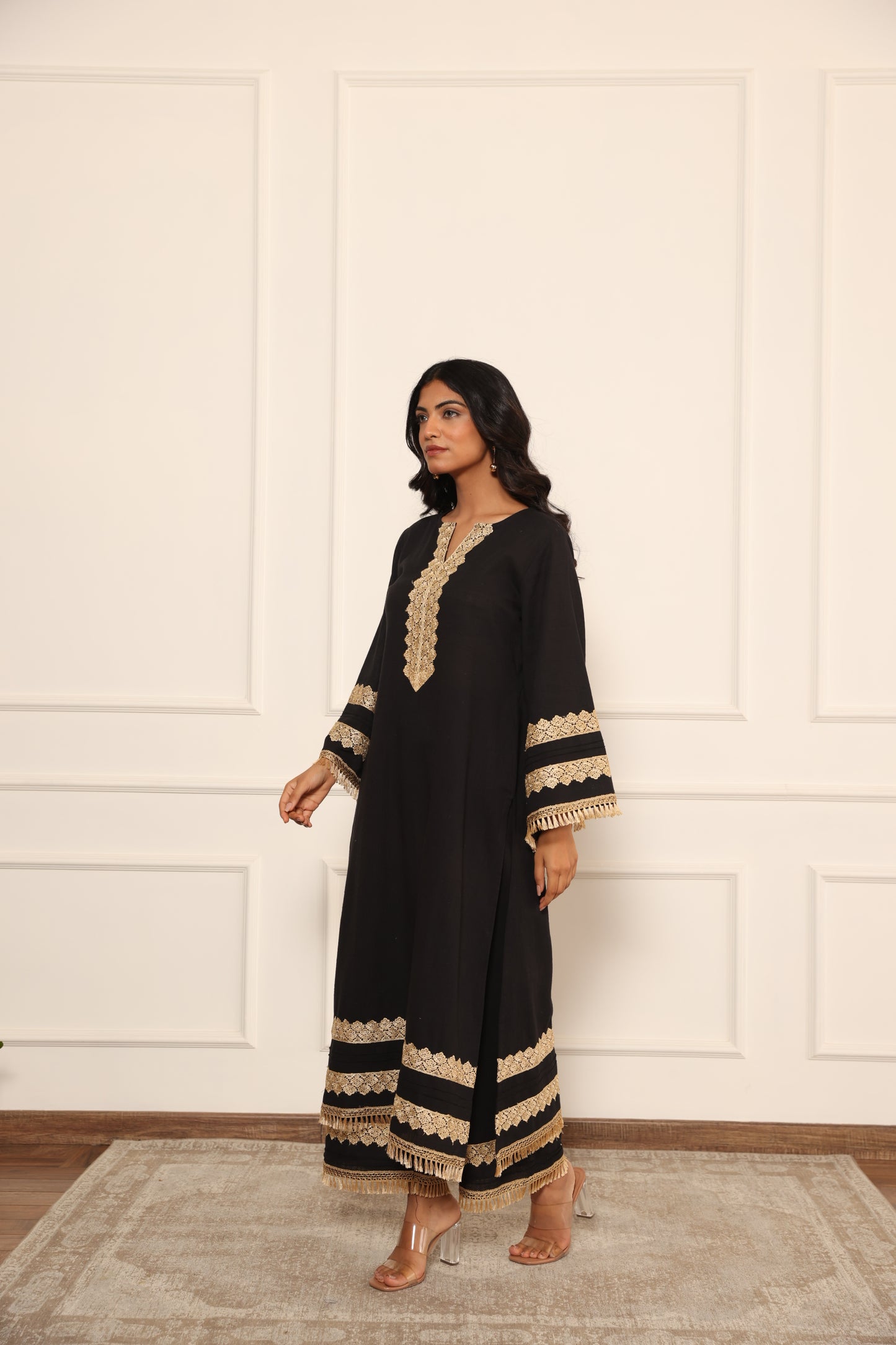 Leela – Schwarzes pakistanisches Anzug-Set