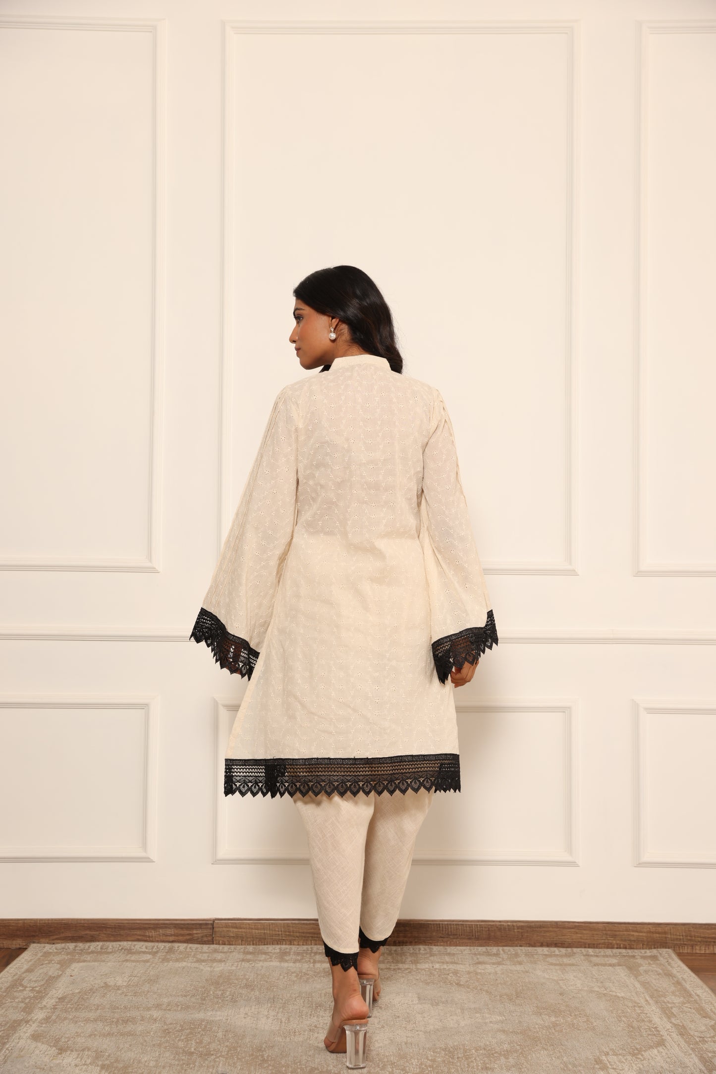 Riya, beiges Dhoti-Anzugset aus Baumwolle