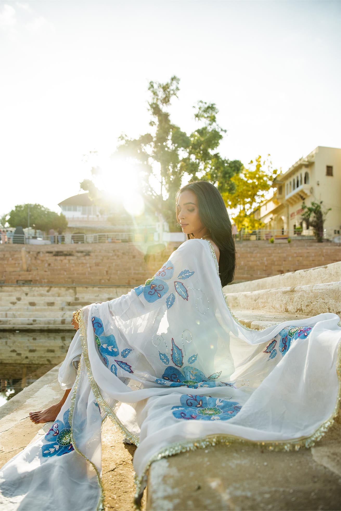 Damini Anzugset aus Crêpe in Hellgrau