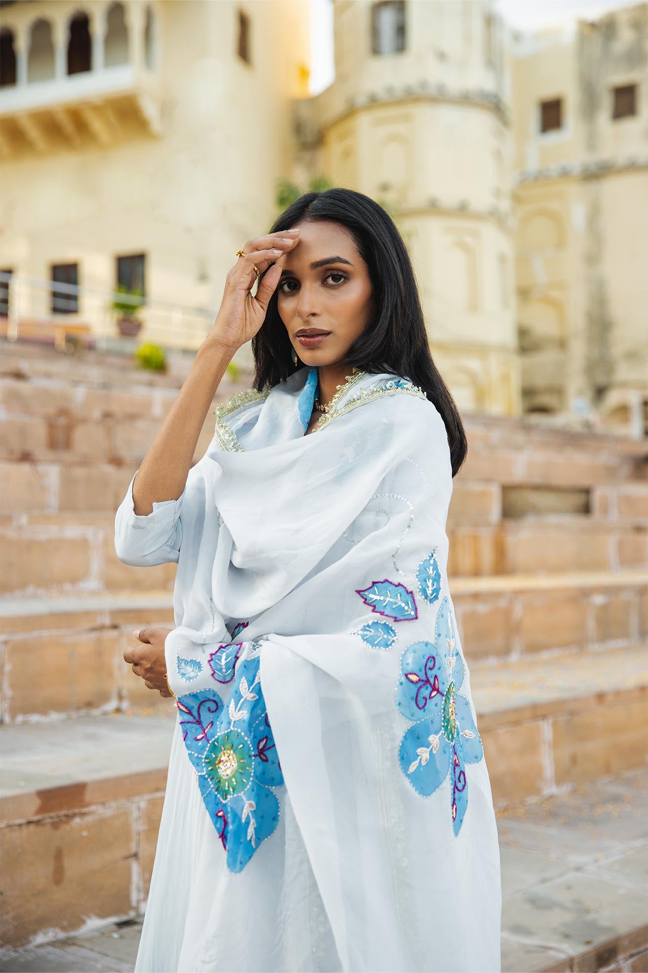 Damini Anzugset aus Crêpe in Hellgrau