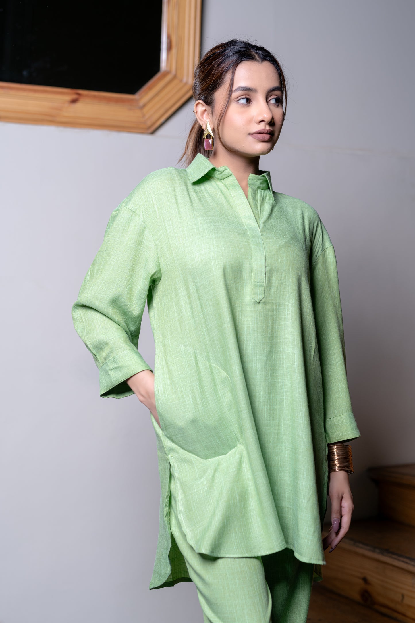 Parrot Green Kurta And Pant