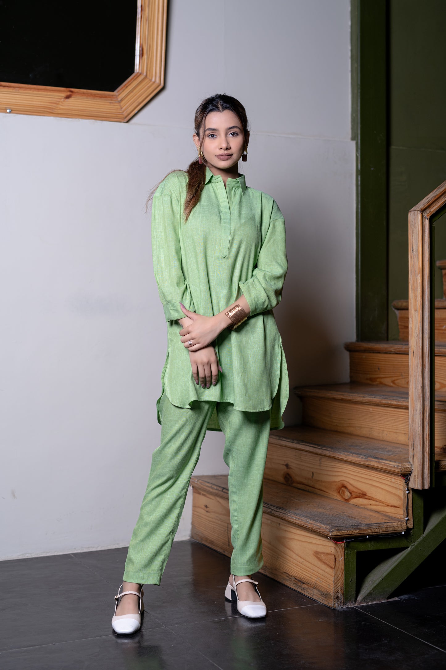 Parrot Green Kurta And Pant