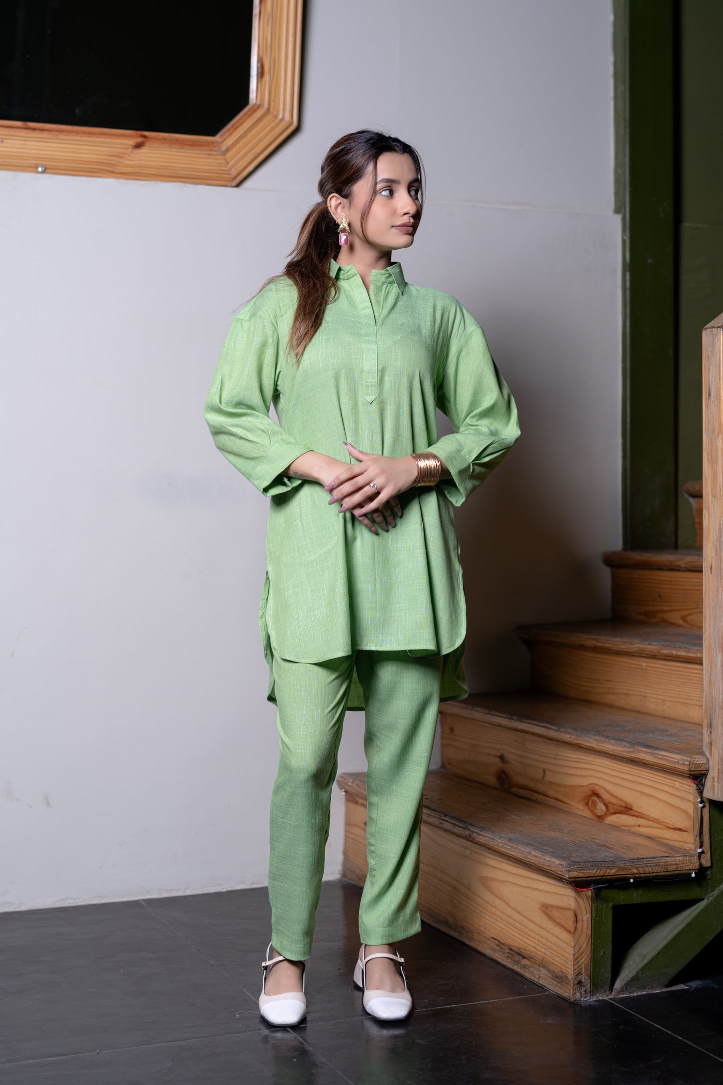 Parrot Green Kurta And Pant