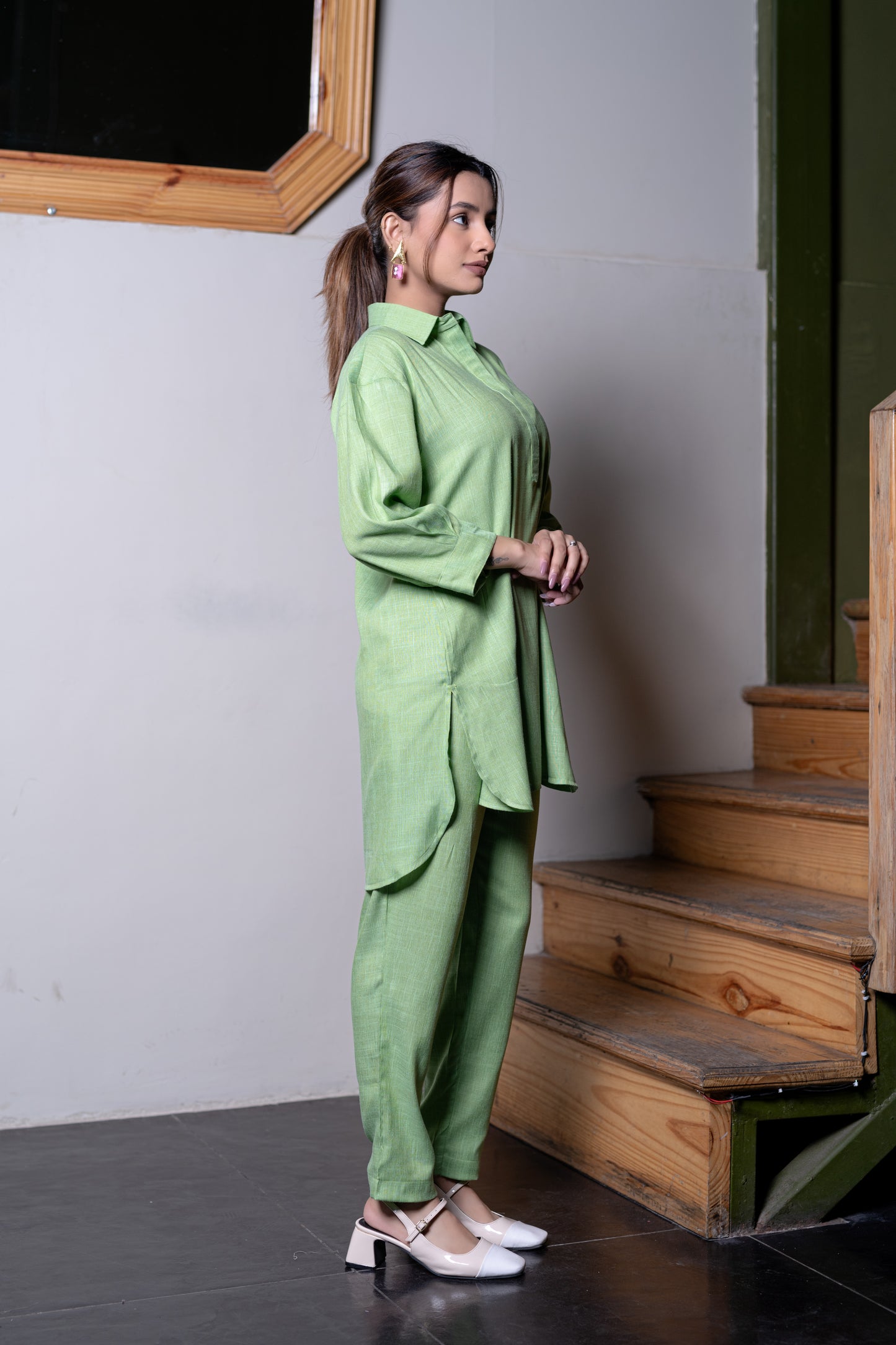 Parrot Green Kurta And Pant