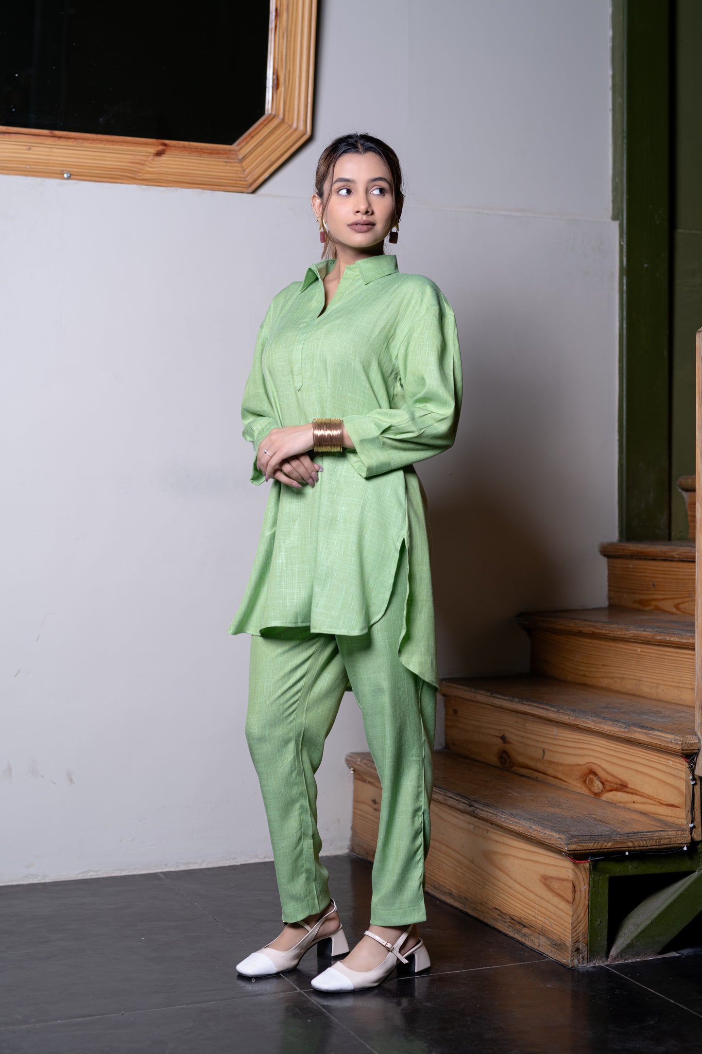 Parrot Green Kurta And Pant