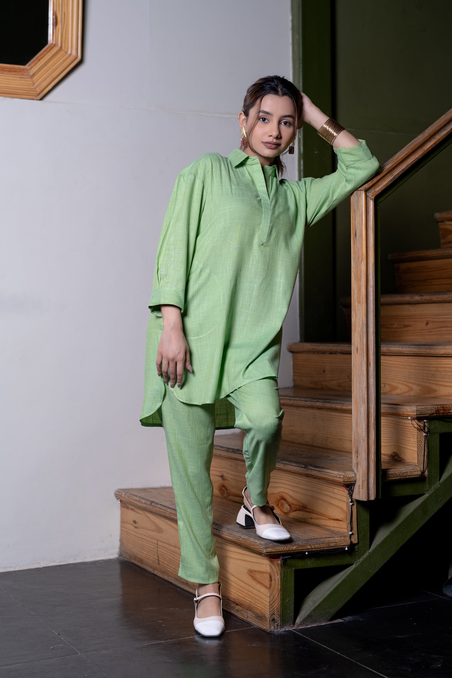 Parrot Green Kurta And Pant