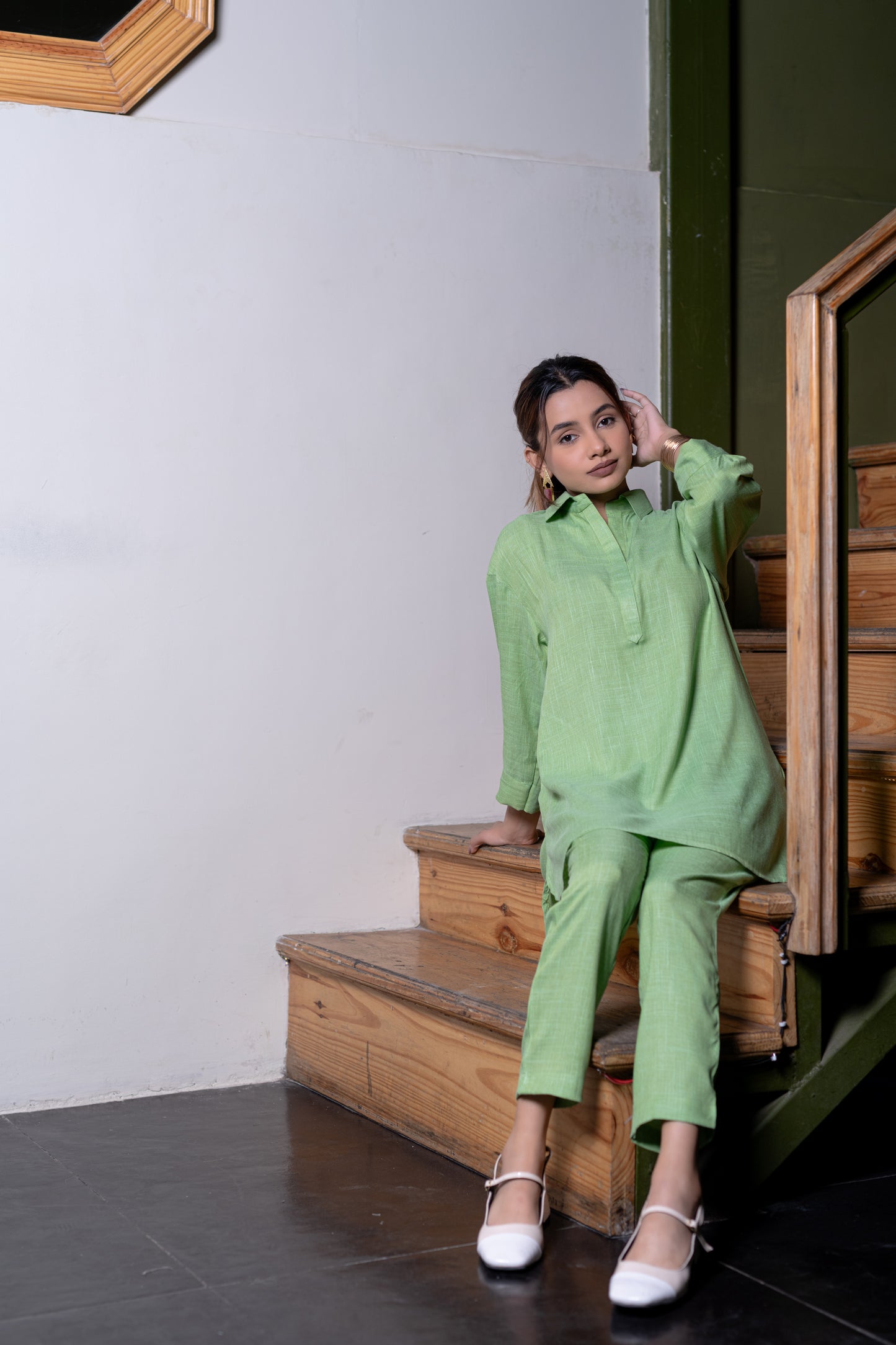 Parrot Green Kurta And Pant