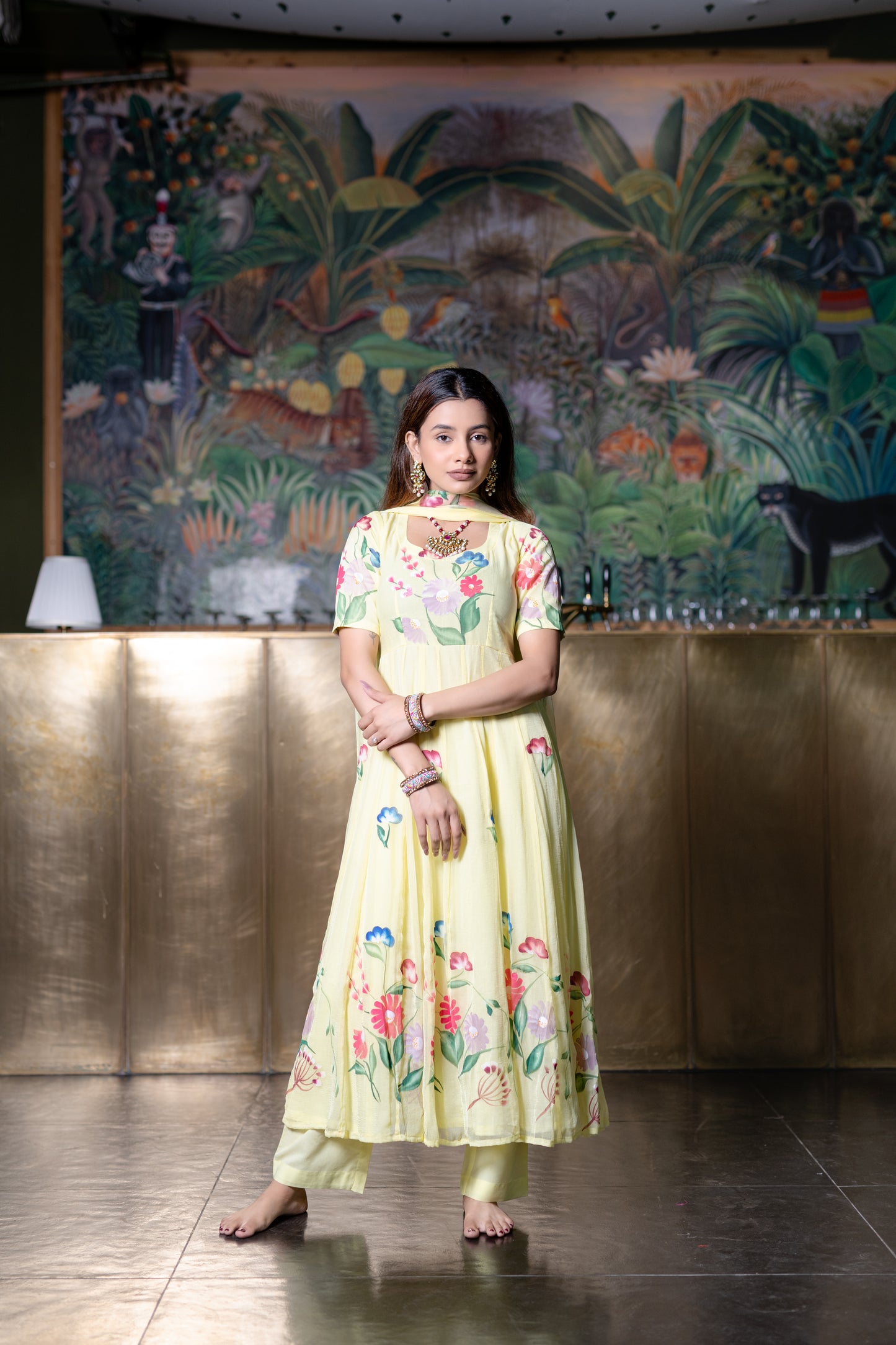 GELBE CHIFFON ANARKALI Kurta mit Hose und Dupatta