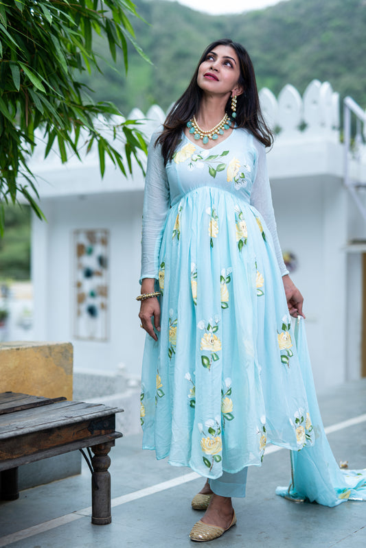 light blue chiffon handpainted alia cut set